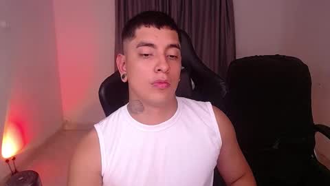 Snapshot of saenz_hotx chatting on January 8, 2025, 2:14 am saenz_hotx online show from January 8, 2025, 2:14 am