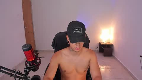 Snapshot of saenz_hotx chatting on October 21, 2025, 11:27 pm saenz_hotx online show from October 21, 2025, 11:27 pm