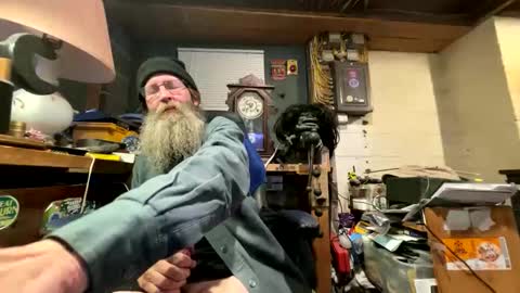 Snapshot of safety_fist chatting on February 13, 2025, 10:43 pm safety_fist online show from February 13, 2025, 10:43 pm