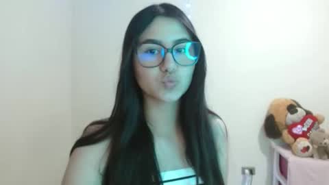 Snapshot of sahaliefox_ chatting on September 29, 2025, 10:58 pm Sahaliefox online show from September 29, 2025, 10:58 pm