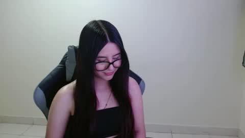 Snapshot of sahaliefox_ chatting on November 23, 2025, 7:02 pm Sahaliefox online show from November 23, 2025, 7:02 pm