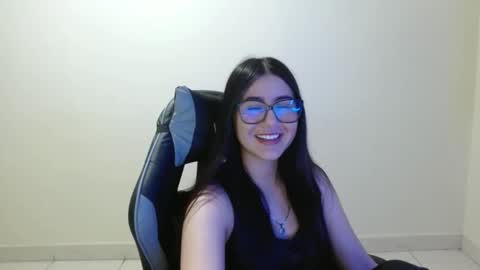 Snapshot of sahaliefox_ chatting on January 10, 2026, 8:10 pm Sahaliefox online show from January 10, 2026, 8:10 pm