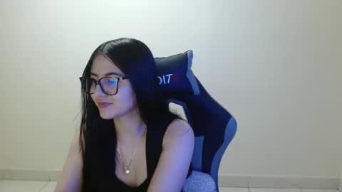 Snapshot of sahaliefox_ chatting on January 13, 2026, 8:47 pm Sahaliefox online show from January 13, 2026, 8:47 pm