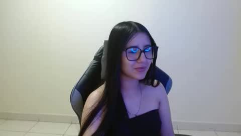 Snapshot of sahaliefox_ chatting on January 17, 2026, 7:06 pm Sahaliefox online show from January 17, 2026, 7:06 pm