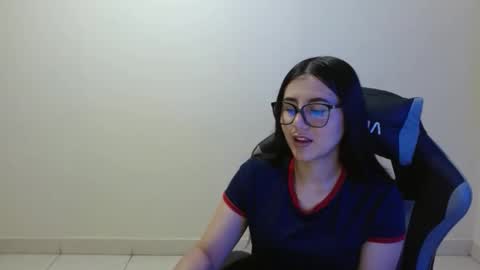 Snapshot of sahaliefox_ chatting on February 16, 2026, 5:20 pm Sahaliefox online show from February 16, 2026, 5:20 pm