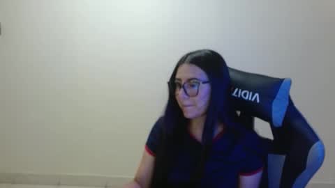 Snapshot of sahaliefox_ chatting on February 20, 2026, 6:19 pm Sahaliefox online show from February 20, 2026, 6:19 pm