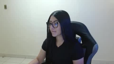 Snapshot of sahaliefox_ chatting on March 17, 2026, 2:20 pm Sahaliefox online show from March 17, 2026, 2:20 pm