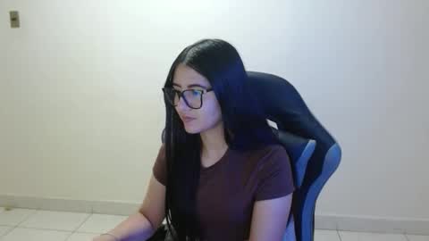 Snapshot of sahaliefox_ chatting on March 19, 2026, 10:03 pm Sahaliefox online show from March 19, 2026, 10:03 pm