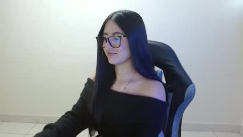 Snapshot of sahaliefox_ chatting on March 21, 2026, 11:37 am Sahaliefox online show from March 21, 2026, 11:37 am