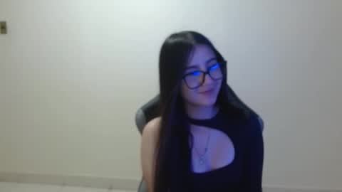 Snapshot of sahaliefox_ chatting on March 23, 2026, 9:30 pm Sahaliefox online show from March 23, 2026, 9:30 pm