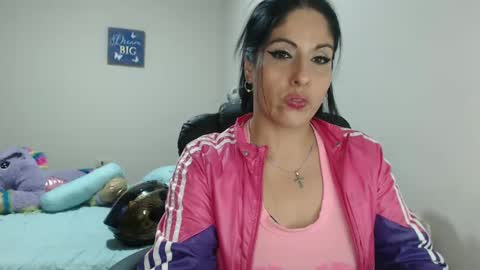 Karina online show from January 7, 2025, 1:06 am