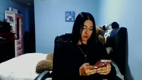Karina online show from April 28, 2026, 2:27 am