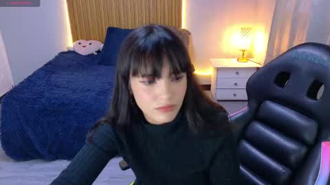 Snapshot of sailor_moon07 chatting on May 21, 2026, 4:41 am sailor online show from May 21, 2026, 4:41 am