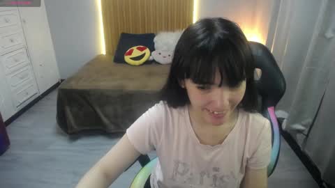 Snapshot of sailor_moon07 chatting on May 31, 2026, 4:20 am sailor online show from May 31, 2026, 4:20 am