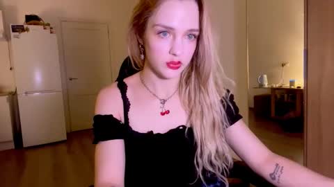 Sofia online show from December 4, 2025, 12:42 am