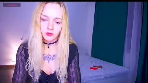 Sofia online show from May 4, 2026, 12:28 am