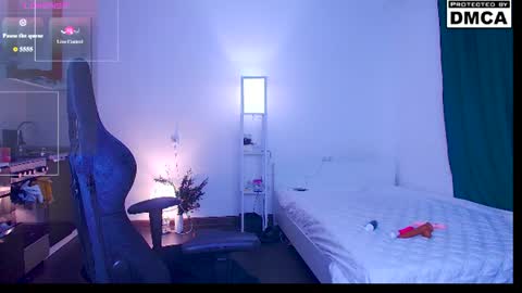 Sofia online show from June 11, 2026, 2:33 am