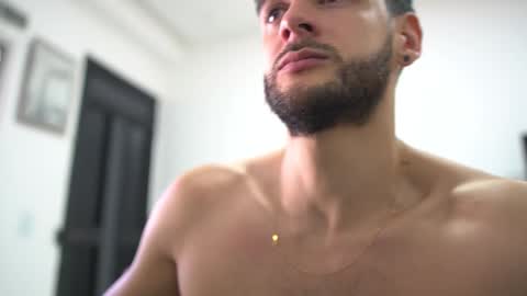 Snapshot of saimonhot1 chatting on October 5, 2025, 5:22 pm saimon  online show from October 5, 2025, 5:22 pm