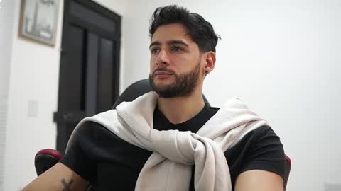 Snapshot of saimonhot1 chatting on October 20, 2025, 4:18 pm saimon  online show from October 20, 2025, 4:18 pm