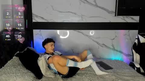 Snapshot of saimonvela chatting on March 20, 2026, 5:23 am Juan online show from March 20, 2026, 5:23 am