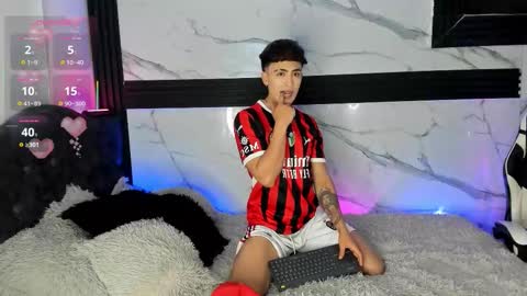 Snapshot of saimonvela chatting on March 22, 2026, 8:51 am Juan online show from March 22, 2026, 8:51 am