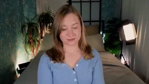 saint__vicious online show from June 12, 2026, 8:19 pm