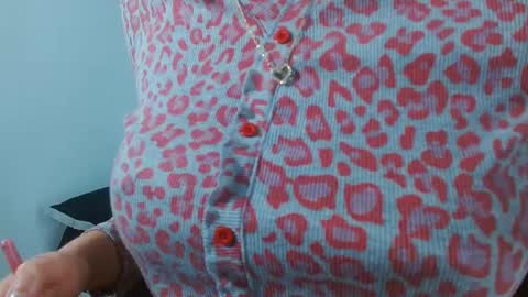 Snapshot of sajecrismaa chatting on September 19, 2025, 7:58 pm crisma online show from September 19, 2025, 7:58 pm