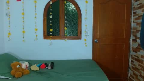 Snapshot of sajecrismaa chatting on October 7, 2025, 3:25 am crisma online show from October 7, 2025, 3:25 am