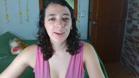 Snapshot of sajecrismaa chatting on October 12, 2025, 7:46 pm crisma online show from October 12, 2025, 7:46 pm