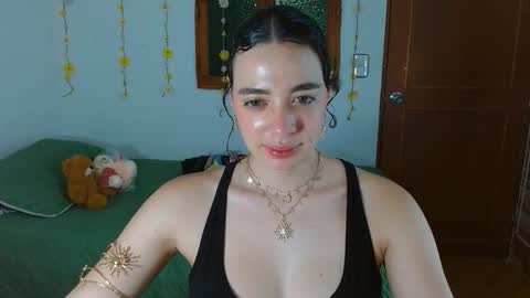 Snapshot of sajecrismaa chatting on October 25, 2025, 10:26 pm crisma online show from October 25, 2025, 10:26 pm