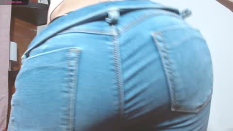 Sakura Skinny online show from December 5, 2024, 5:39 pm