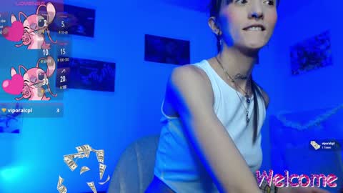 Sakura Skinny online show from December 17, 2024, 2:44 pm