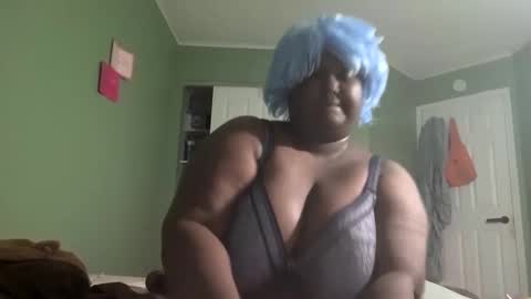 salemblue online show from September 30, 2025, 2:05 am