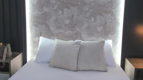 S A L I H A online show from September 21, 2025, 2:13 am