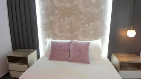 S A L I H A online show from October 18, 2025, 4:37 am