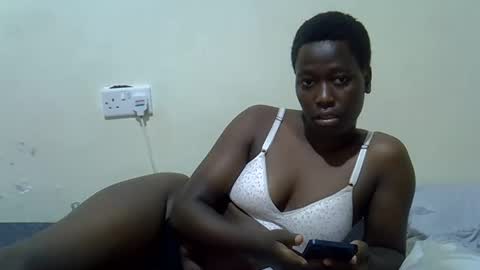 Snapshot of sallie_ chatting on April 18, 2026, 7:07 pm naomi online show from April 18, 2026, 7:07 pm