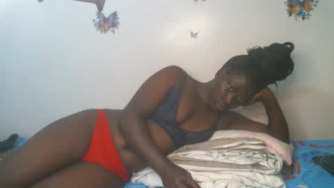 Snapshot of sallie_ chatting on May 15, 2026, 2:40 am naomi online show from May 15, 2026, 2:40 am