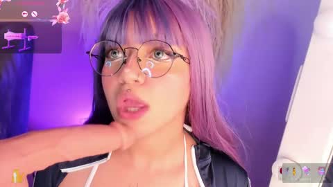  Sally White  online show from March 5, 2025, 7:38 pm