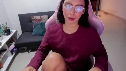 sallymaddoxx online show from December 15, 2024, 7:02 am