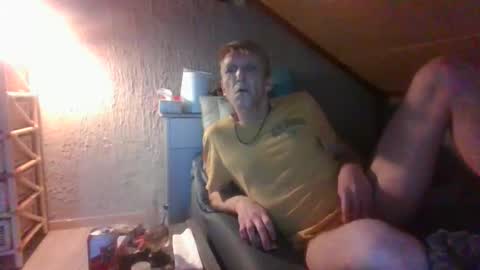 Snapshot of salmo6 chatting on October 8, 2025, 7:17 am salmo6 online show from October 8, 2025, 7:17 am