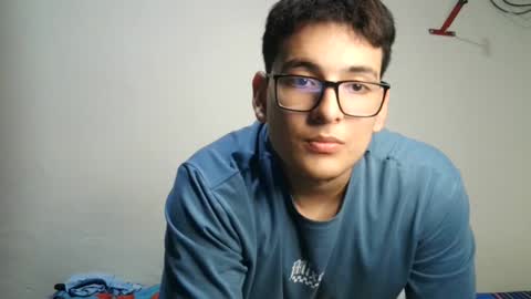 salmon_x online show from September 12, 2025, 4:01 am