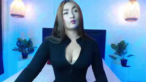 SALOME online show from January 22, 2025, 1:42 pm