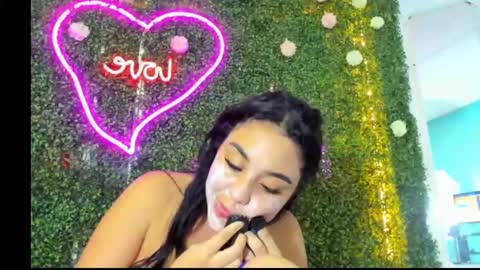 Snapshot of salome_domi chatting on December 7, 2024, 6:37 pm salome online show from December 7, 2024, 6:37 pm