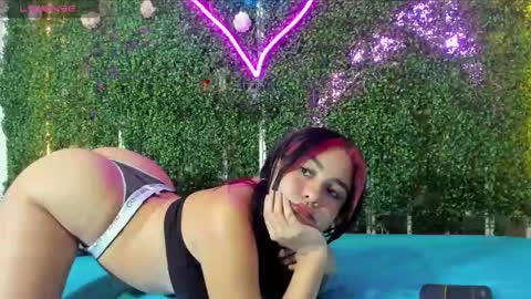 Snapshot of salome_domi chatting on January 5, 2025, 3:02 pm salome online show from January 5, 2025, 3:02 pm