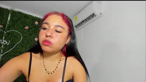 Snapshot of salome_domi chatting on January 13, 2025, 5:44 pm salome online show from January 13, 2025, 5:44 pm