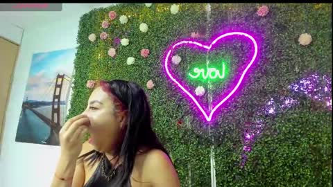 Snapshot of salome_domi chatting on January 19, 2025, 4:36 pm salome online show from January 19, 2025, 4:36 pm