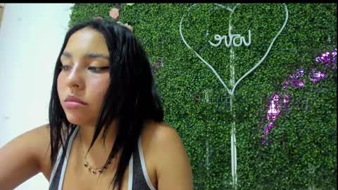 Snapshot of salome_domi chatting on February 2, 2025, 8:19 pm salome online show from February 2, 2025, 8:19 pm