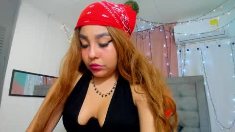 Snapshot of salome_domi chatting on February 15, 2025, 8:01 pm salome online show from February 15, 2025, 8:01 pm