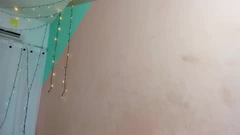 Snapshot of salome_domi chatting on March 11, 2025, 7:58 pm salome online show from March 11, 2025, 7:58 pm