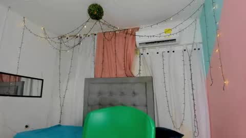 Snapshot of salome_domi chatting on September 11, 2025, 6:41 pm salome online show from September 11, 2025, 6:41 pm